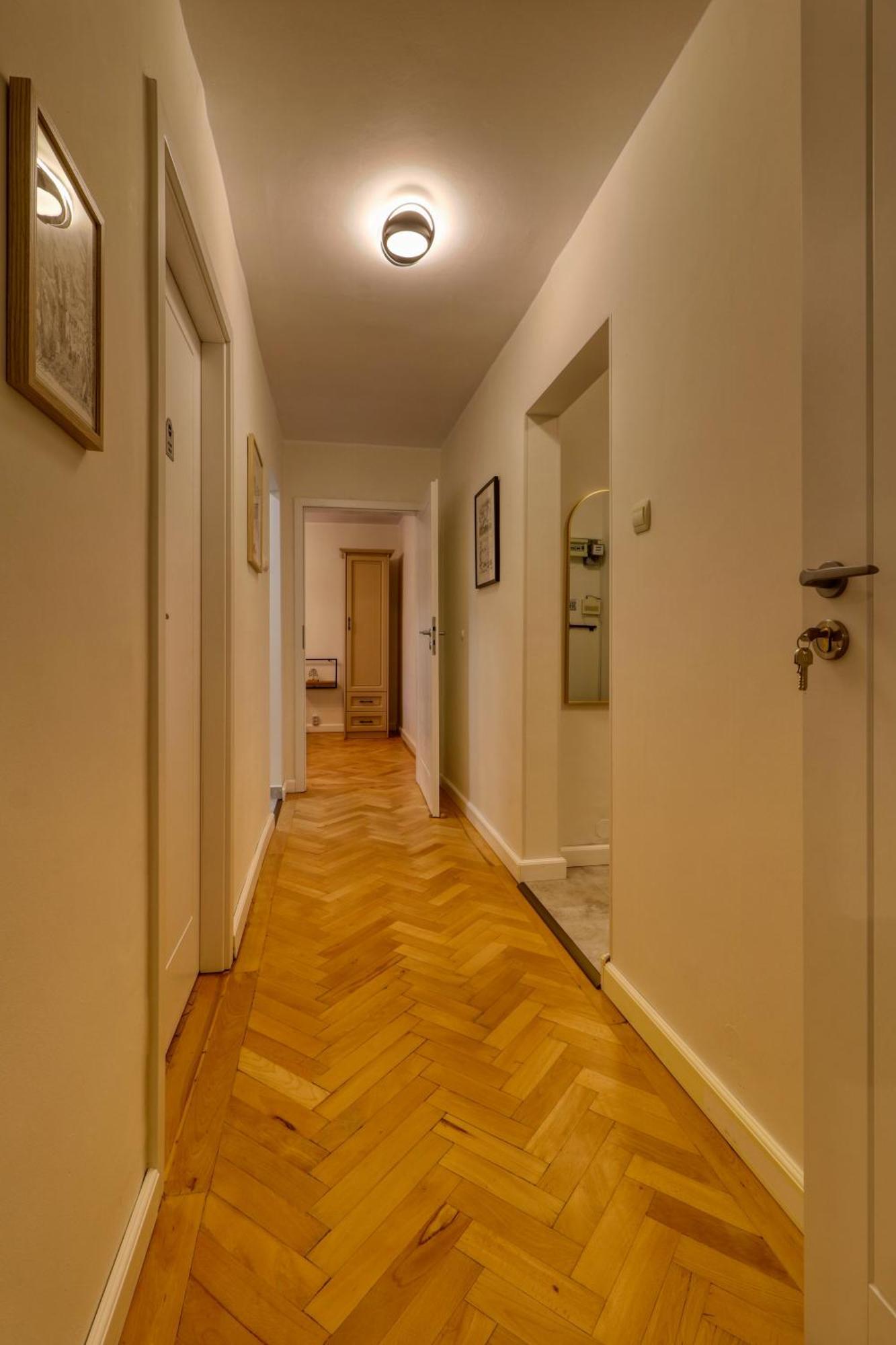 Quito Apartment - Stylish & Quiet Bucureşti Ngoại thất bức ảnh