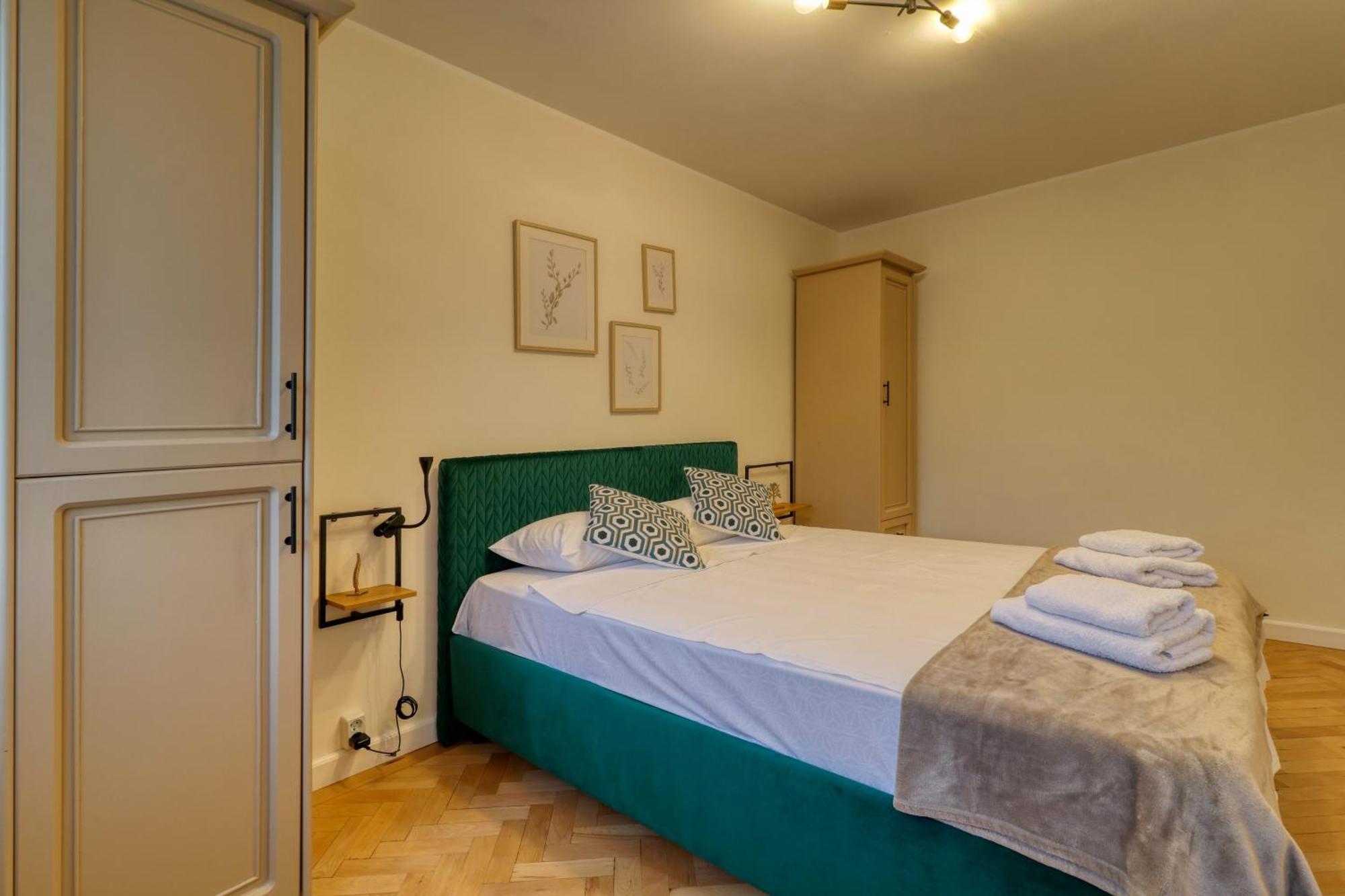 Quito Apartment - Stylish & Quiet Bucureşti Ngoại thất bức ảnh