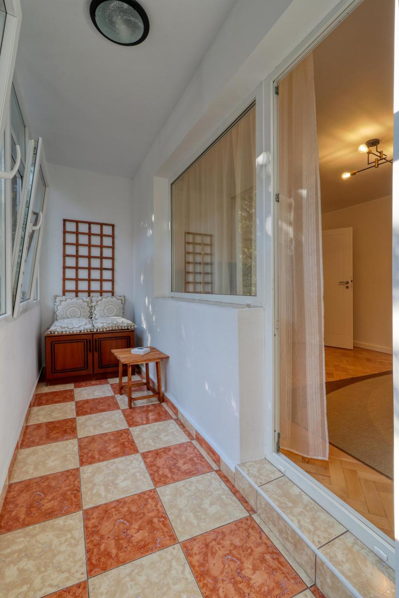 Quito Apartment - Stylish & Quiet Bucureşti Ngoại thất bức ảnh